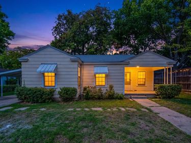 6454 Greenway Road, Fort Worth, TX 76116
