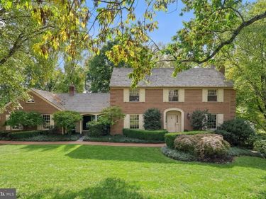 181 HUNT VALLEY CIRCLE, BERWYN, PA 19312