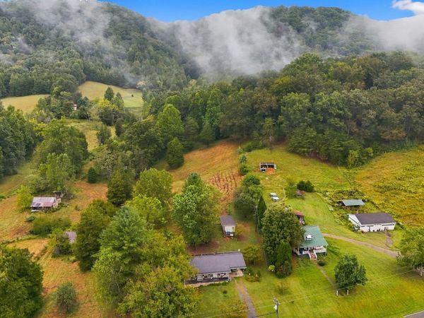 3222 Goshen Valley Road, Rogersville, TN 37857