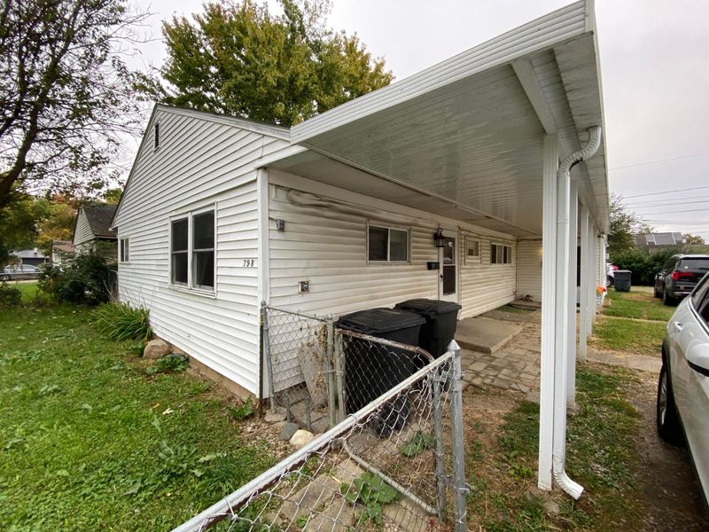 798 - 800 Derrer Road, Columbus, OH 43204 Photo 3