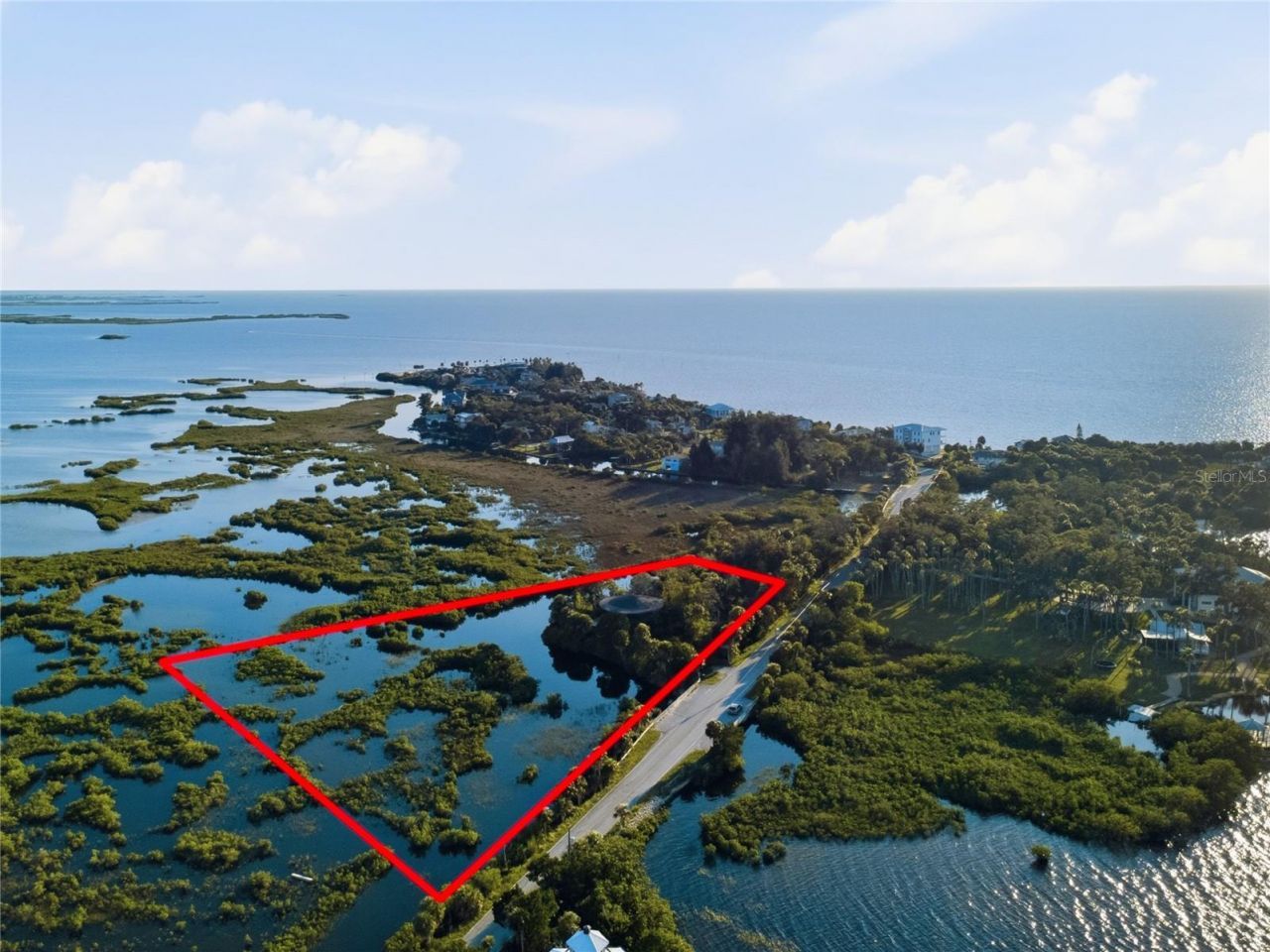 10501 Pine Island Drive, Weeki Wachee, FL 34607 Photo