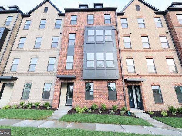 14956 DECO CIRCLE, CHANTILLY, VA 20151