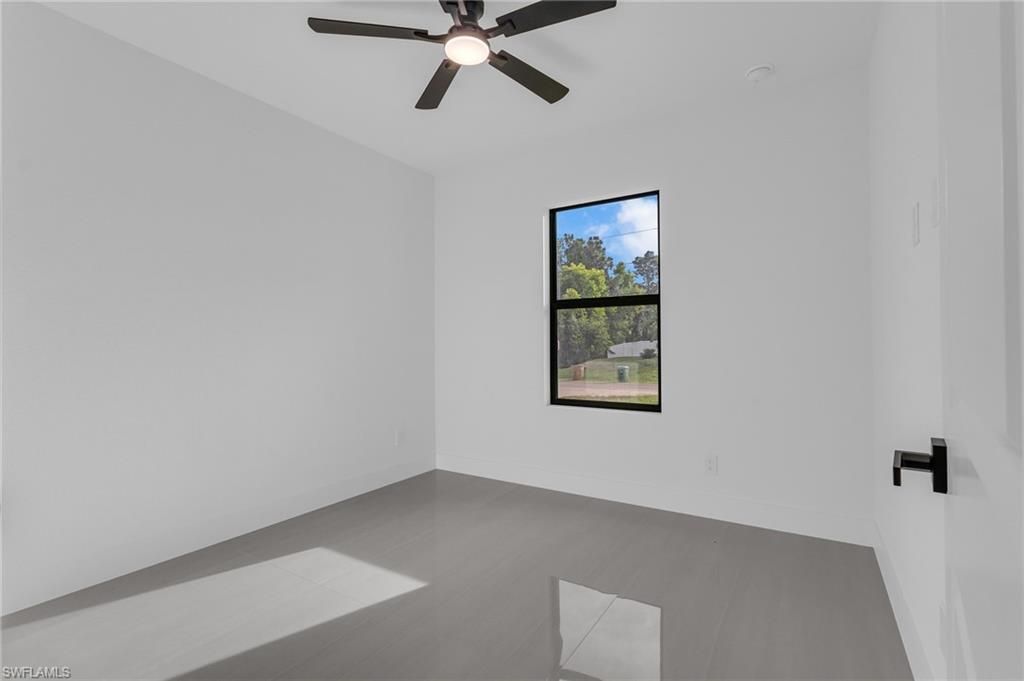 4042 NE 10th Pl, Cape Coral, FL 33909 Photo