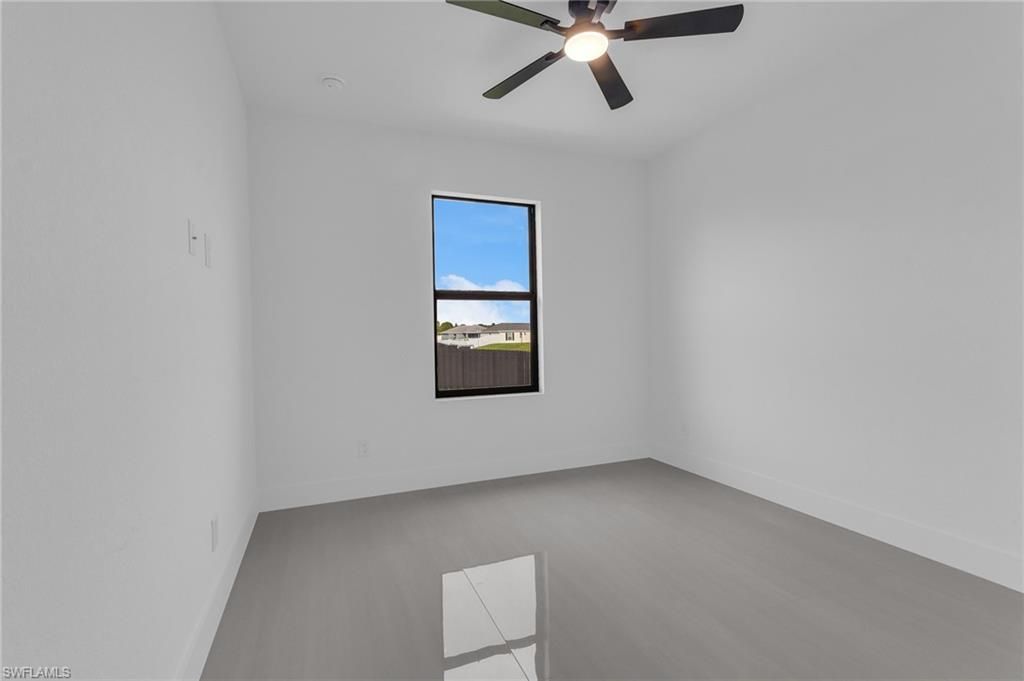 4042 NE 10th Pl, Cape Coral, FL 33909 Photo