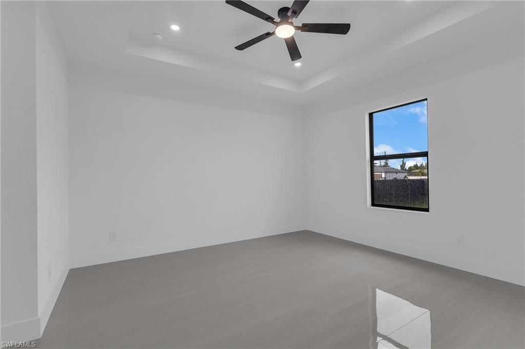 4042 NE 10th Pl, Cape Coral, FL 33909 Photo