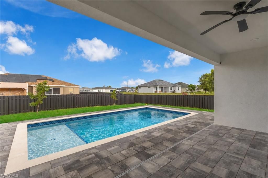 4042 NE 10th Pl, Cape Coral, FL 33909 Photo