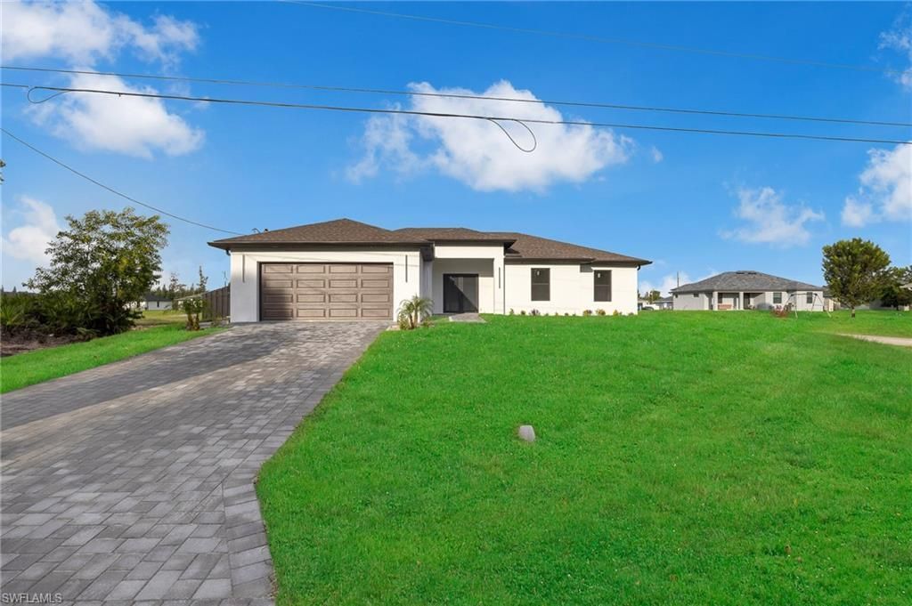 4042 NE 10th Pl, Cape Coral, FL 33909 Photo