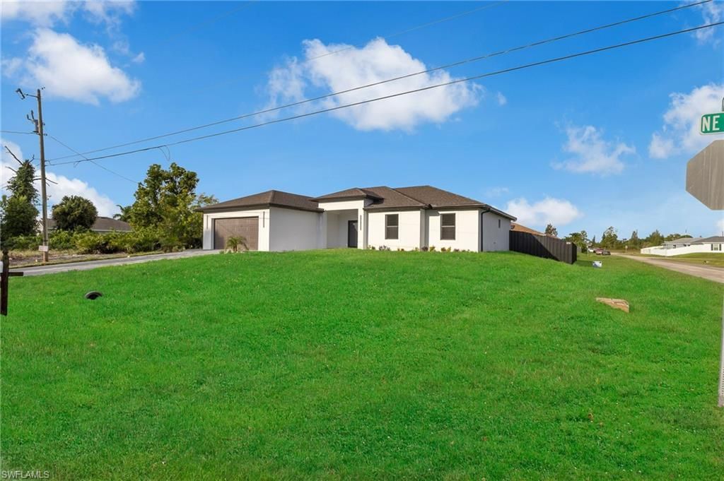 4042 NE 10th Pl, Cape Coral, FL 33909 Photo