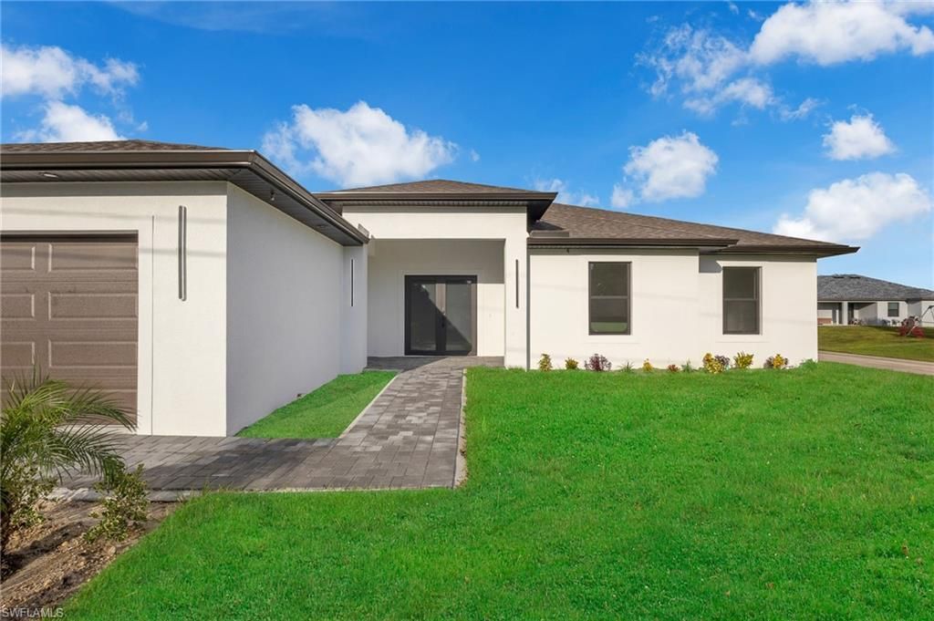 4042 NE 10th Pl, Cape Coral, FL 33909 Photo