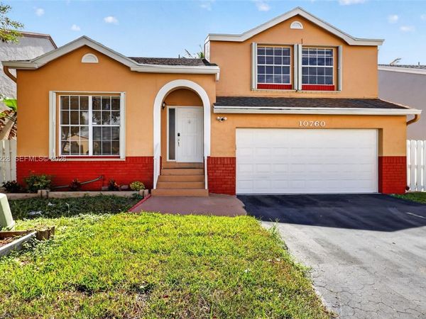 10760 SW 11th Dr , Davie, FL 33324