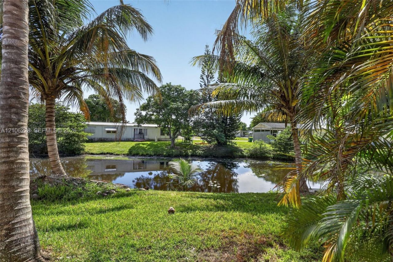 10760 SW 11th Dr , Davie, FL 33324 Photo