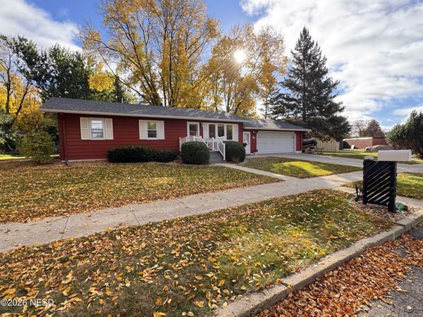 1310 HARMONY LANE, Watertown, SD 57201