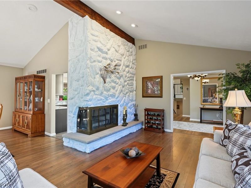 4824 Rolling View Drive, Akron, OH 44333 Photo 8