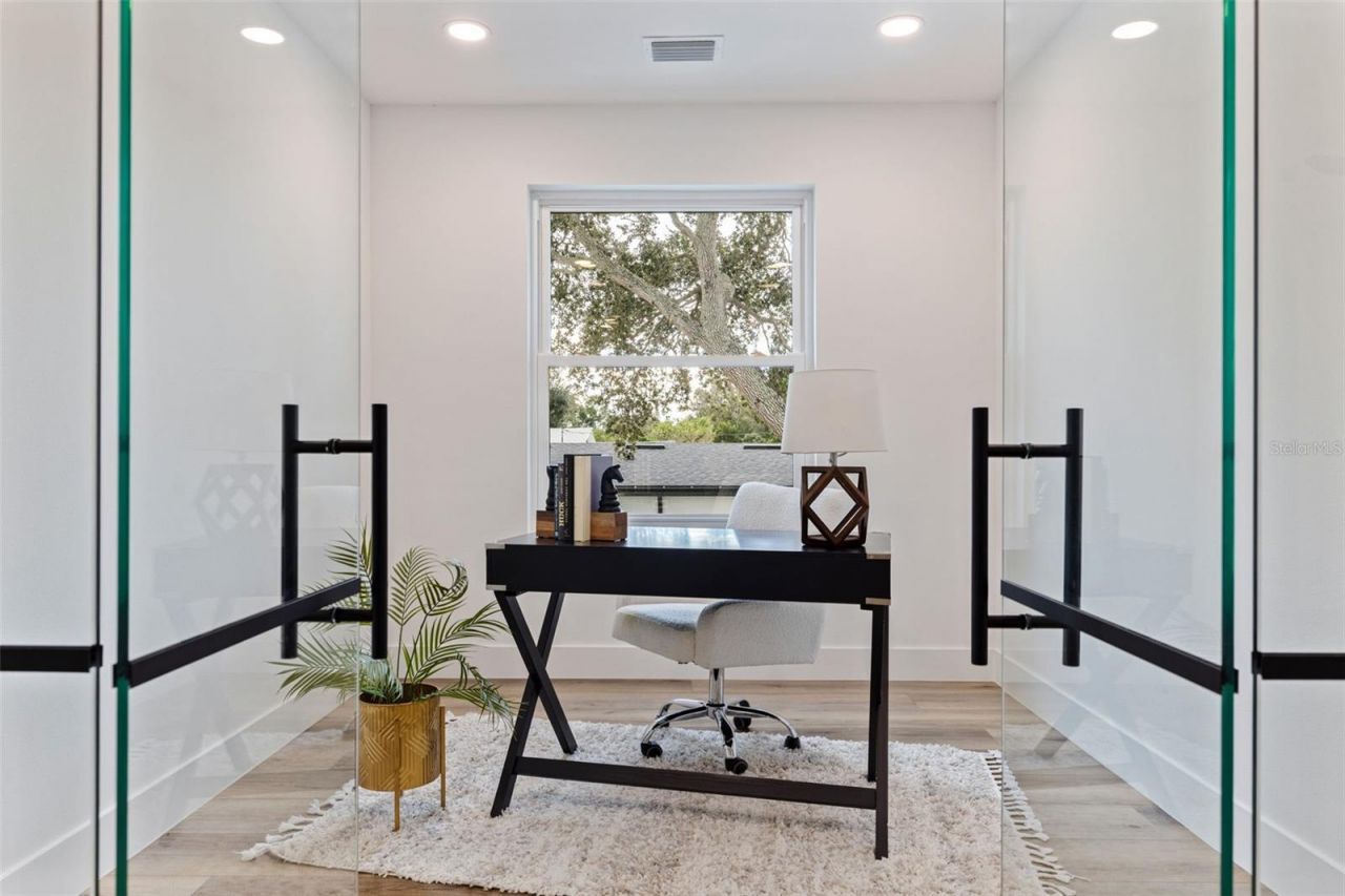 4468 57th Avenue N, Saint Petersburg, FL 33714 Photo