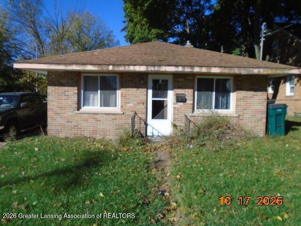 933 N Martin Luther King Jr Boulevard, Lansing, MI 48915