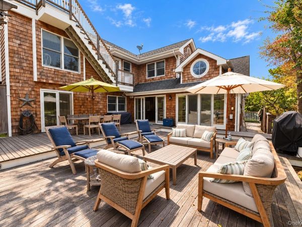 35 Gale Avenue , Seaview, NY 11770