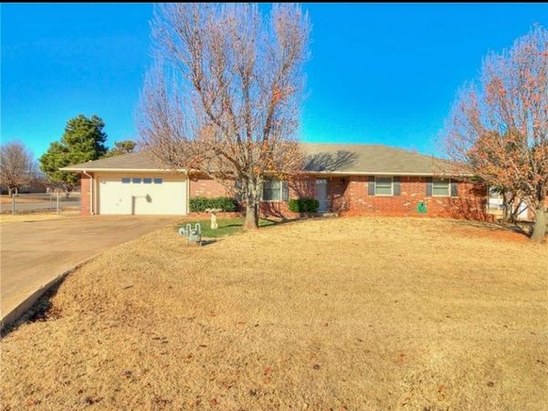 619 NW Jackson Avenue, Piedmont, OK 73078
