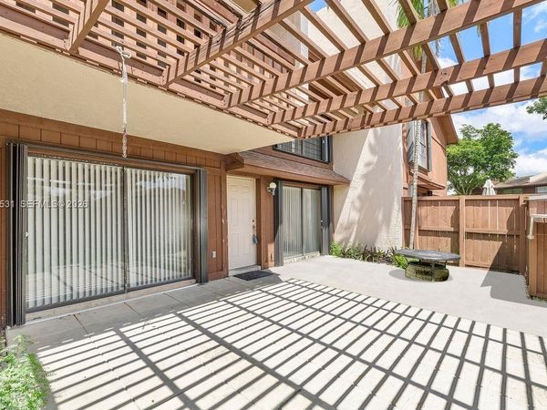 11500 SW 64th St , Unit F, Miami, FL 33173
