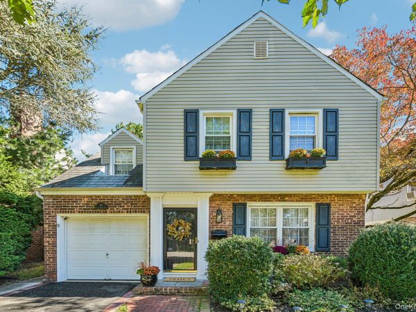 20 Revere Drive E, Floral Park, NY 11001