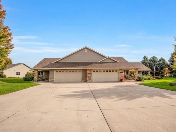1301 23 Street SE, Willmar, MN 56201