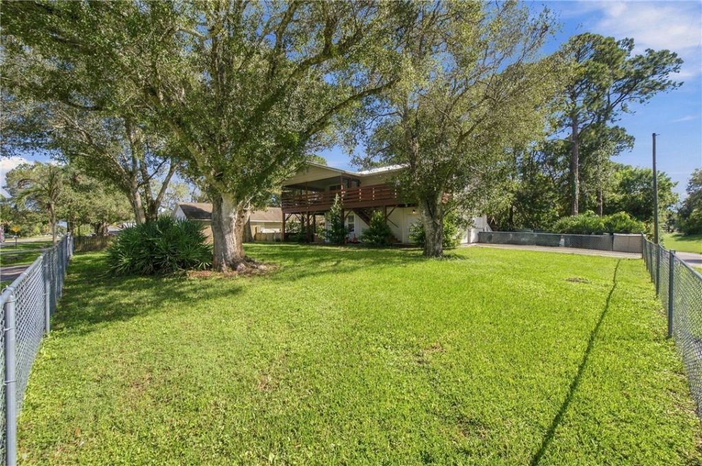 8407 Winter Garden Parkway, Fort Pierce, FL 34951 Photo