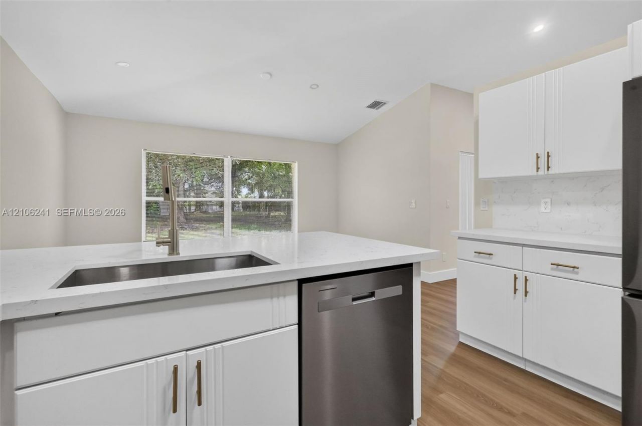 9407 SW 18th St , Miramar, FL 33025 Photo