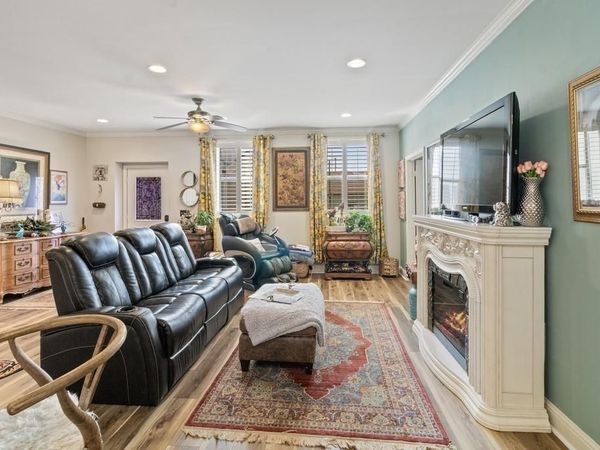 603 W 6TH Avenue, Unit 103, Corsicana, TX 75110
