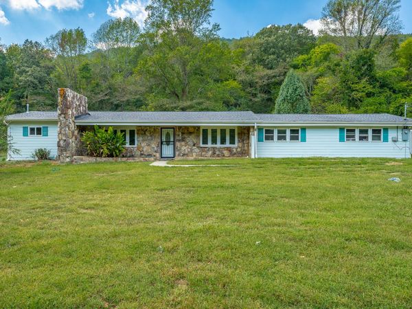11169 Loop Road, Soddy Daisy, TN 37379