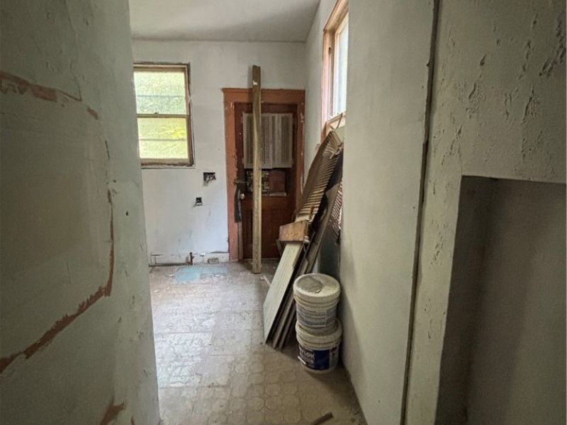 1775 Wickford Road, Cleveland, OH 44112 Photo 16