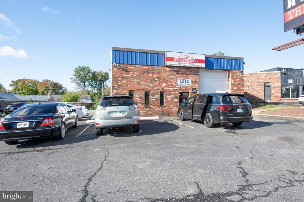 BENSALEM, PA 19020