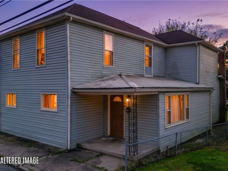 307 S State Street, Crooksville, OH 43731 Photo 2