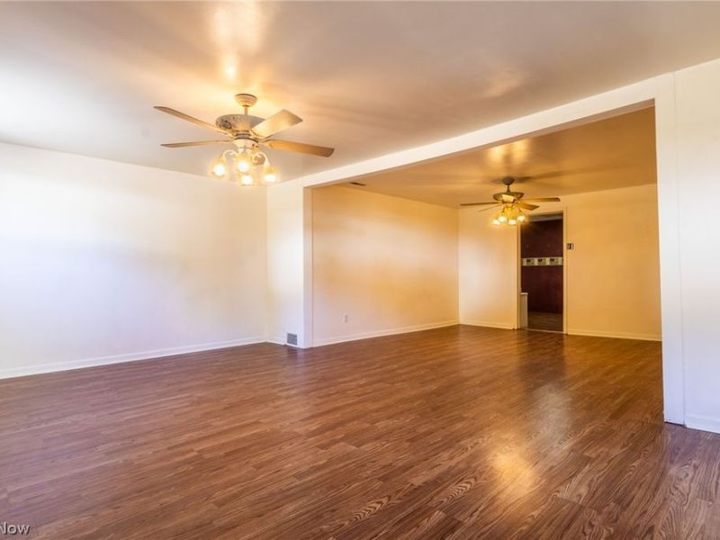 307 S State Street, Crooksville, OH 43731 Photo 6