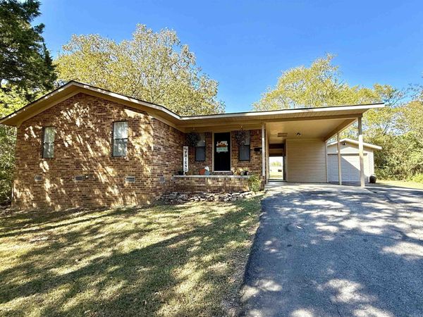 706 W Pine Street, Heber Springs, AR 72543