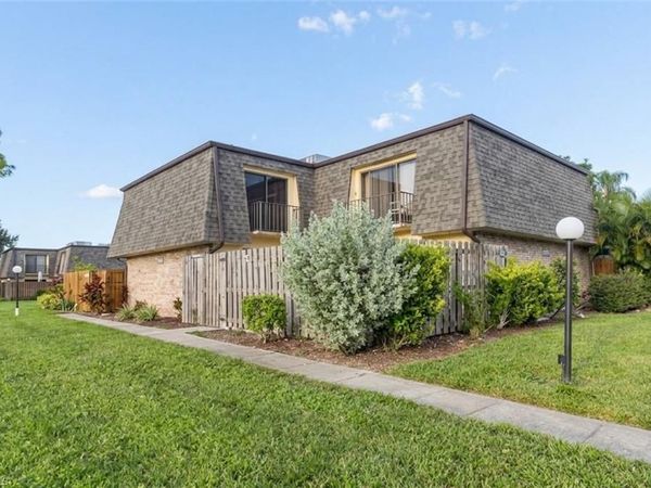 5572 Malt DR, Unit 2, FORT MYERS, FL 33907