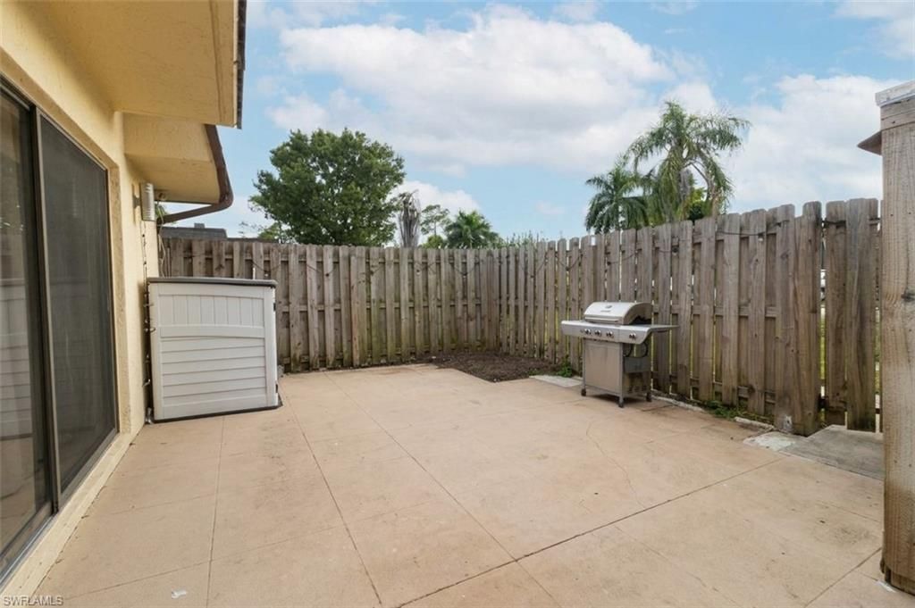 5572 Malt Dr, Unit 2, Fort Myers, FL 33907 Photo