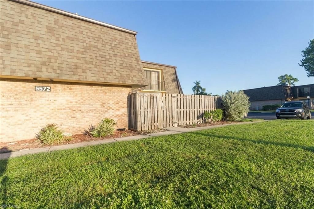 5572 Malt Dr, Unit 2, Fort Myers, FL 33907 Photo