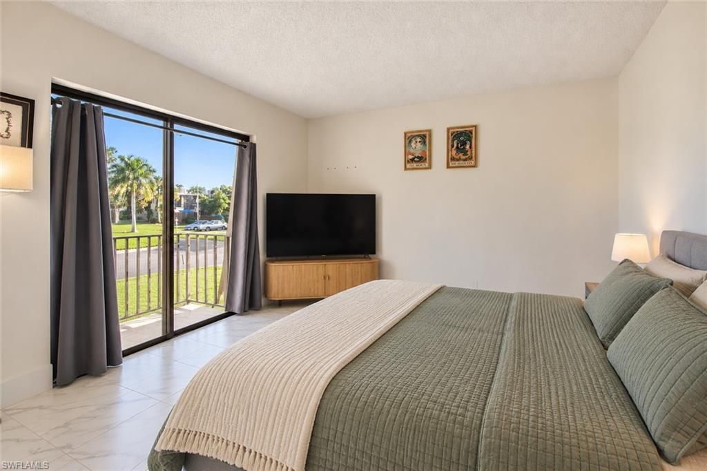 5572 Malt Dr, Unit 2, Fort Myers, FL 33907 Photo
