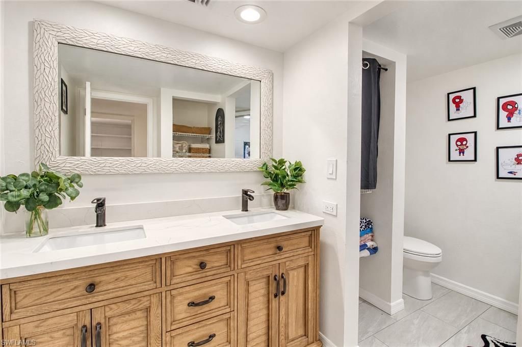 5572 Malt Dr, Unit 2, Fort Myers, FL 33907 Photo