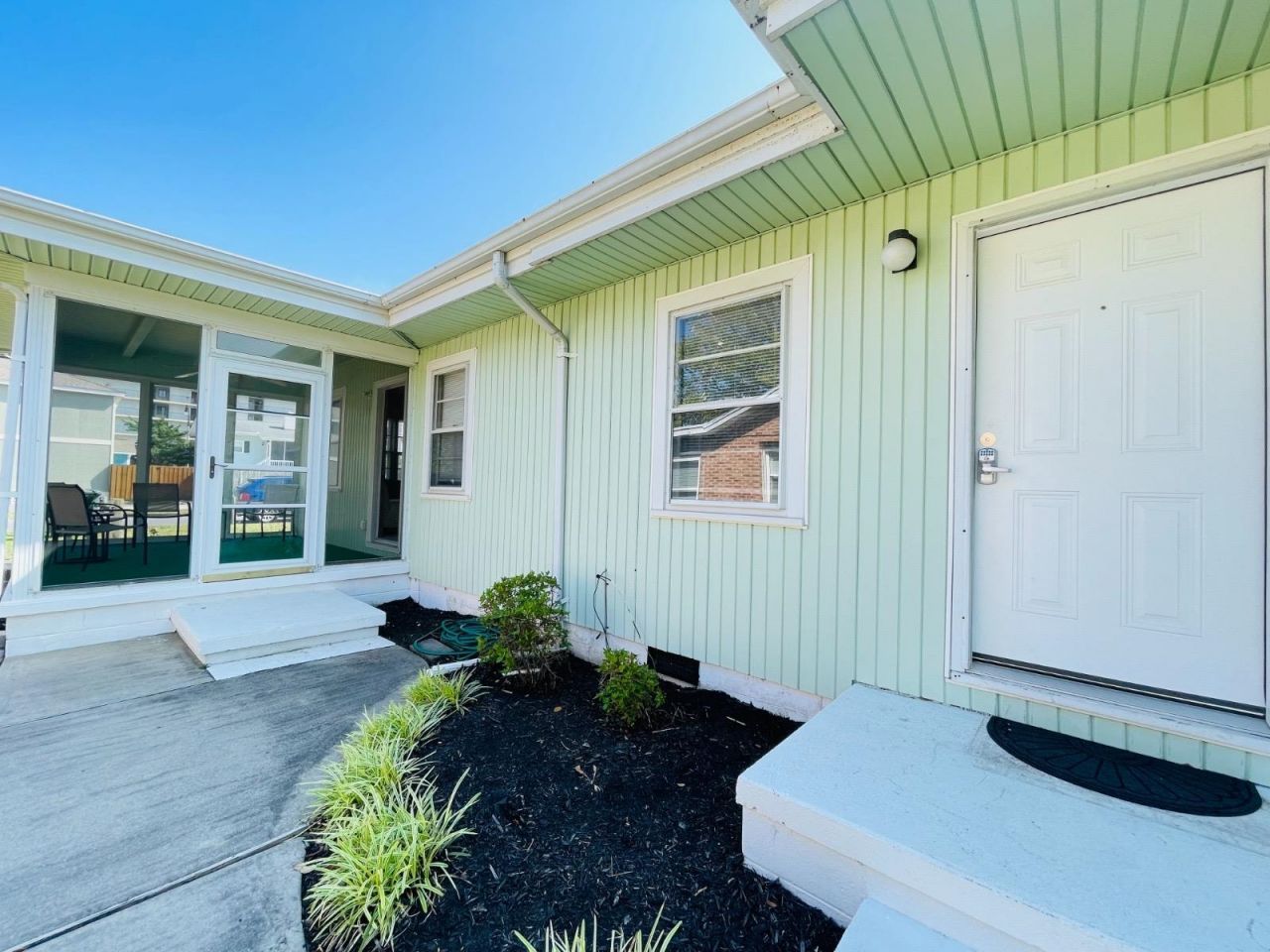 2104 Perrin Dr.  Photo 13