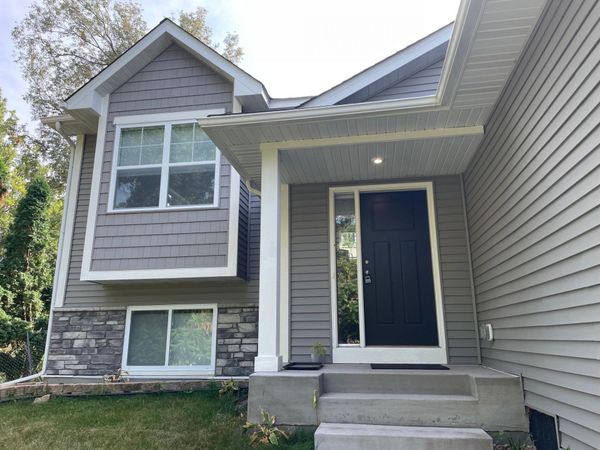 2552 Savage Lane , Little Canada, MN 55117