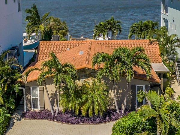 106 WALL STREET , REDINGTON SHORES, FL 33708