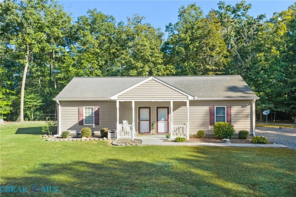 541 W Hickory Neck Road, Urbanna, VA 23175 Main Photo