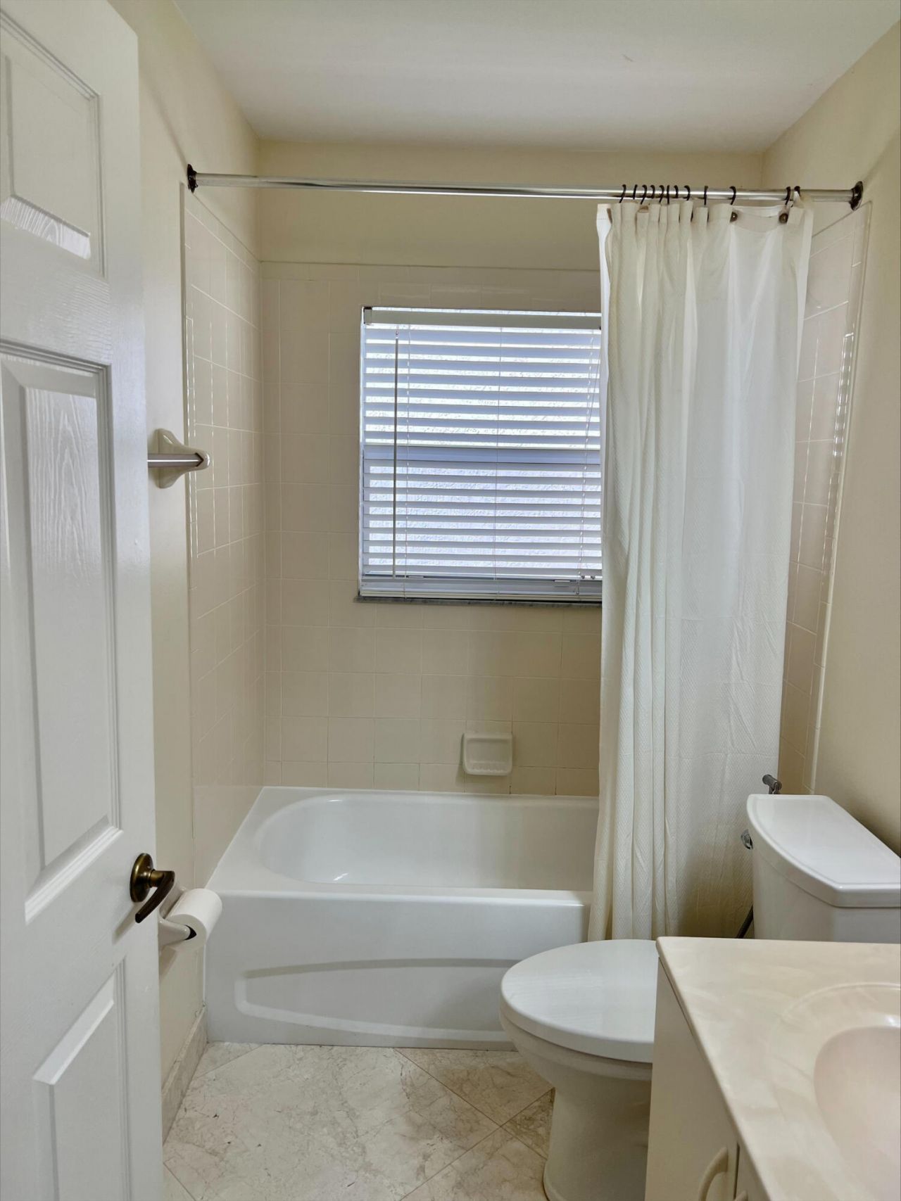 6129 Adriatic Way, Unit 6129, West Palm Beach, FL 33413 Photo