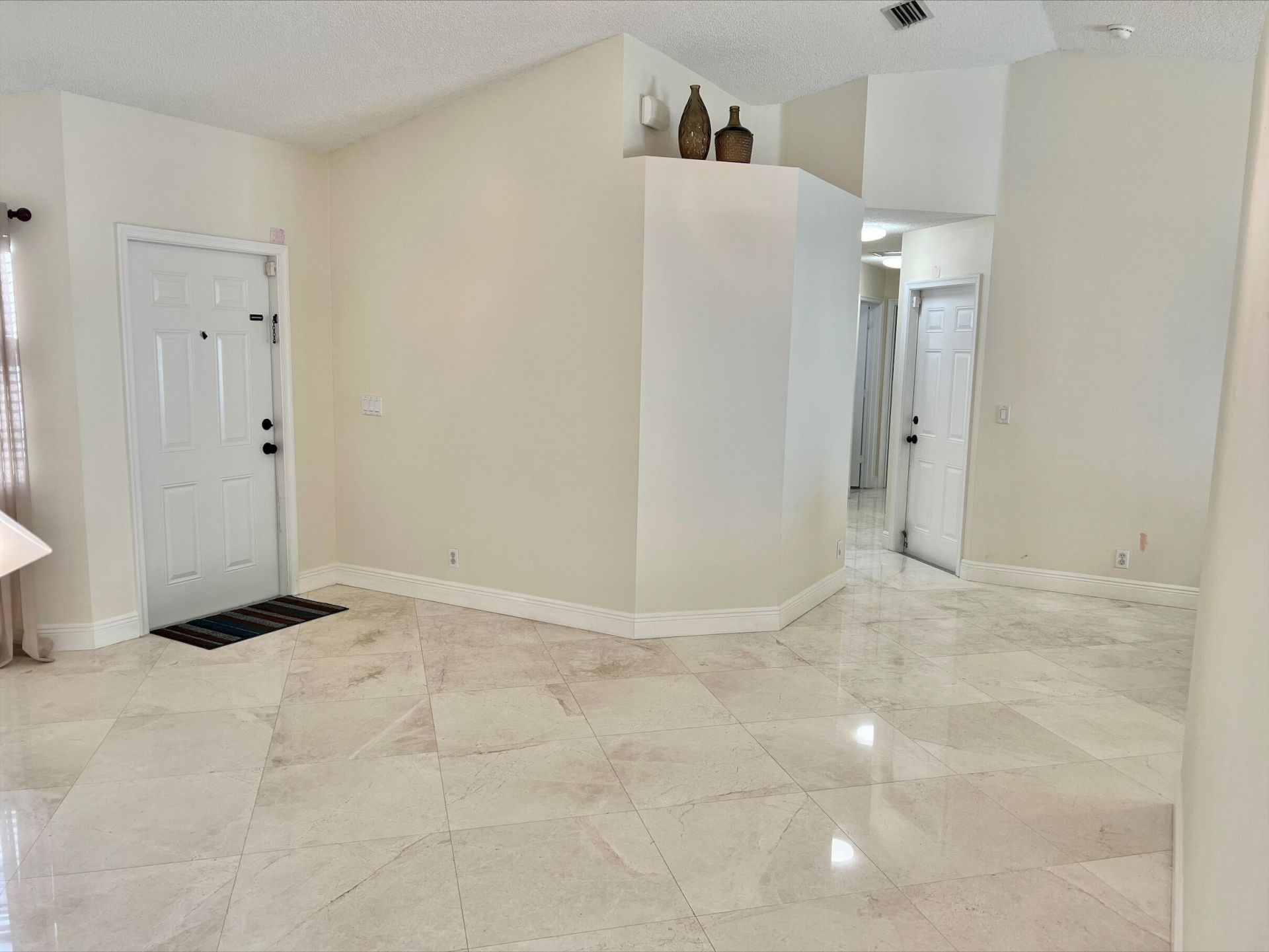 6129 Adriatic Way, Unit 6129, West Palm Beach, FL 33413 Photo