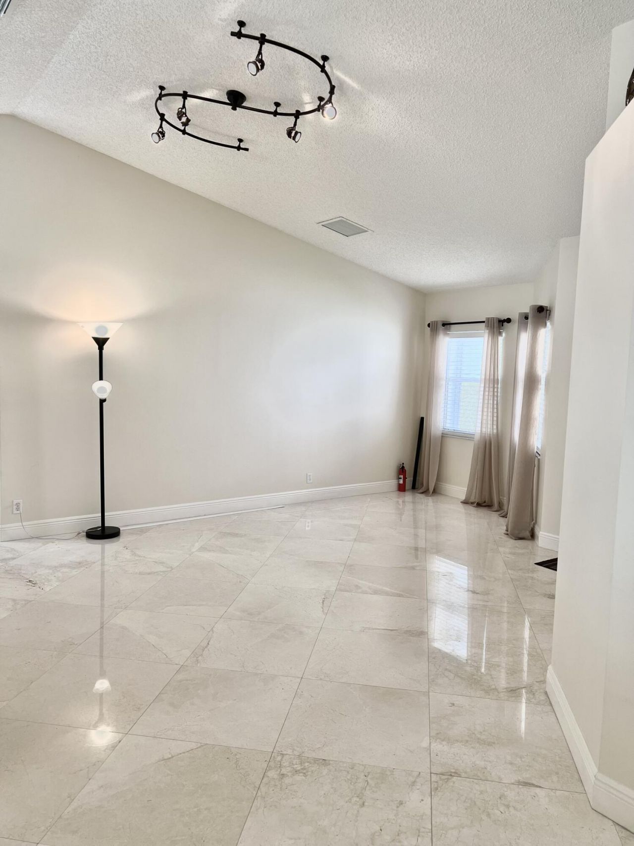 6129 Adriatic Way, Unit 6129, West Palm Beach, FL 33413 Photo