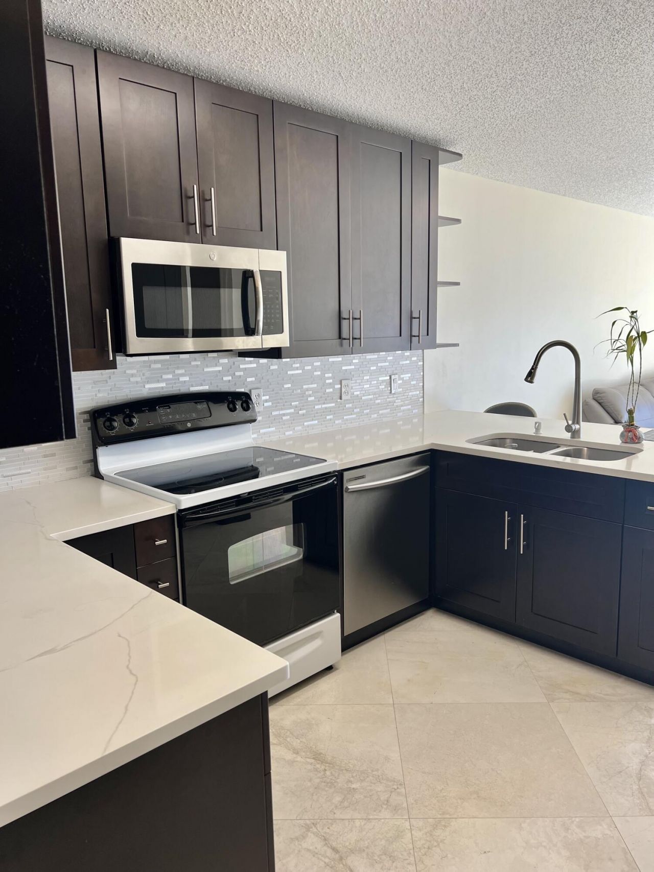 6129 Adriatic Way, Unit 6129, West Palm Beach, FL 33413 Photo