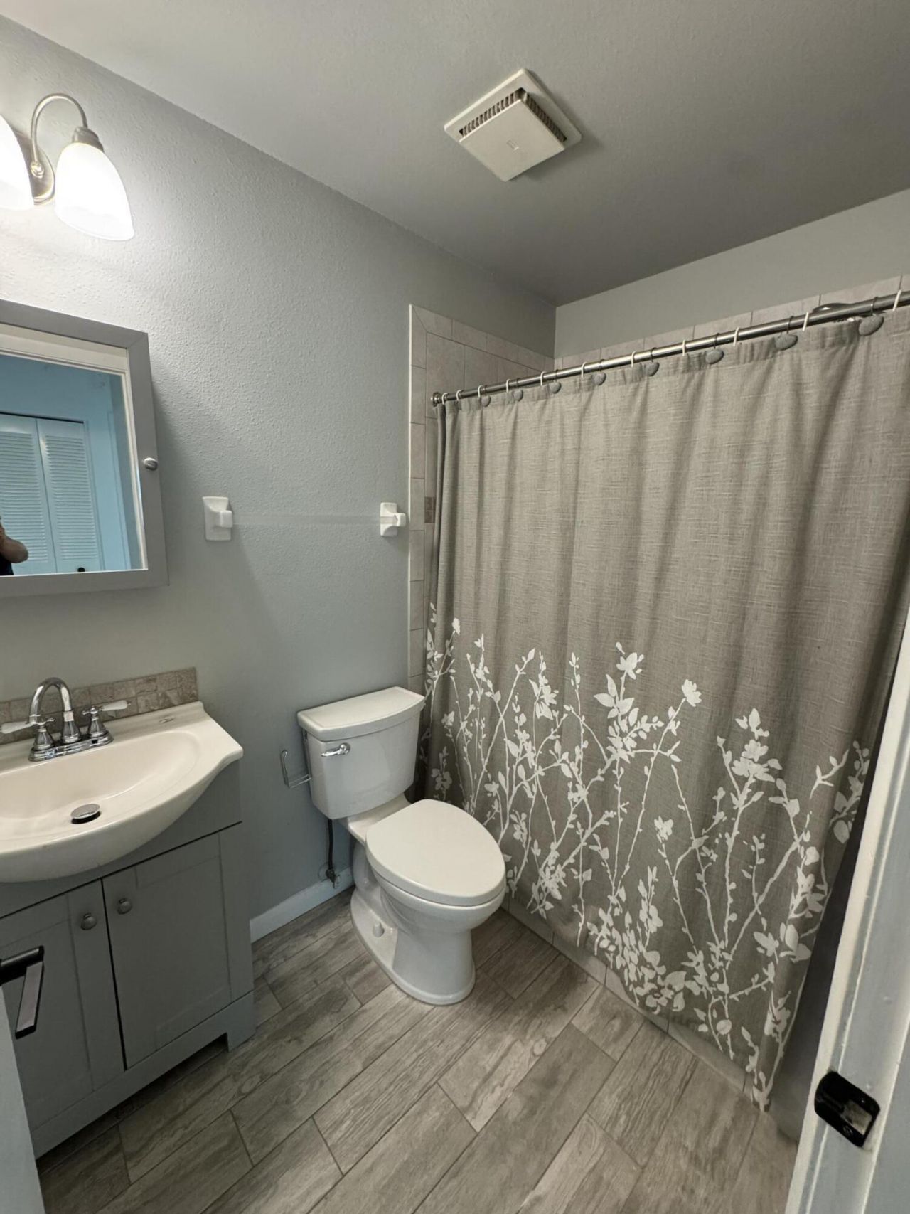 282 SW Bridgeport Drive, Port Saint Lucie, FL 34953 Photo
