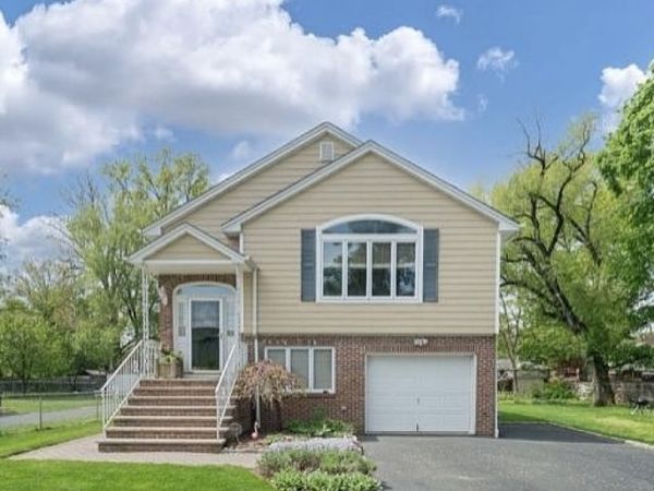 18 Cory Rd, Morris, NJ 07960