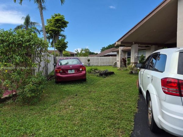 3582 SW 68th Way, Miramar, FL 33023