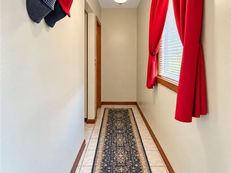 1364 Youll Street, Niles, OH 44446 Photo 14